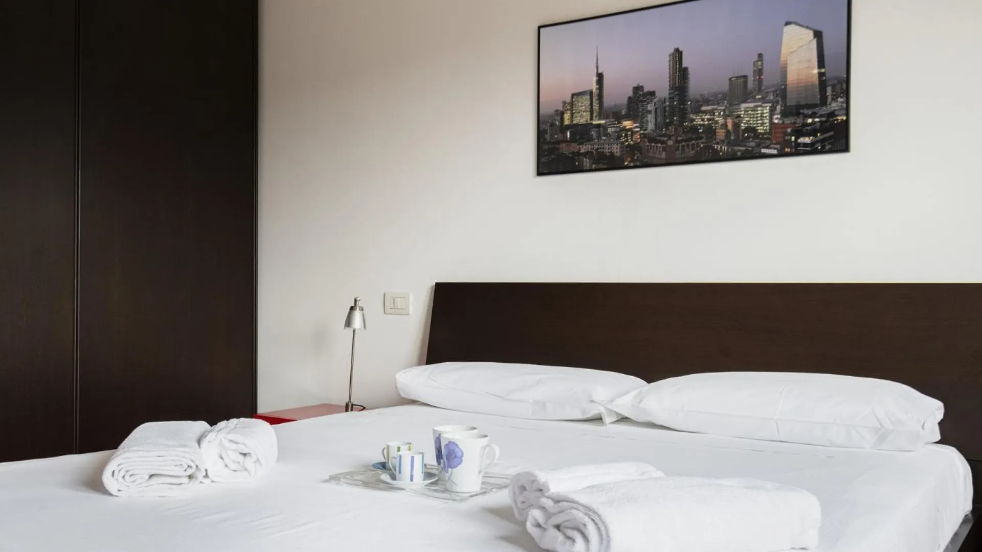 Easylife - Elegante Appartamento In Solari Milán Apartmán